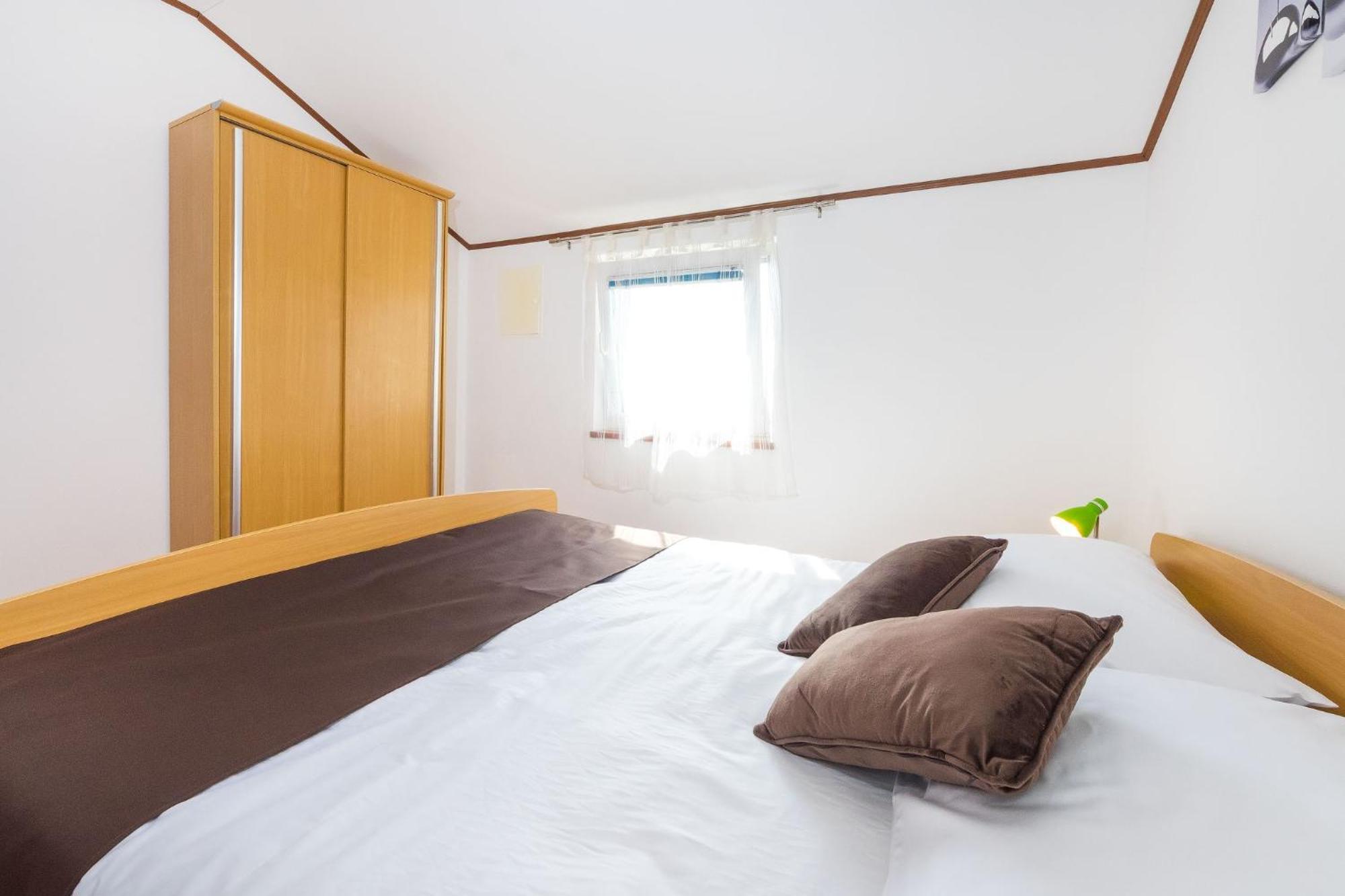 Apartments By The Sea Vrsi - Mulo, Zadar - 5951 Room photo